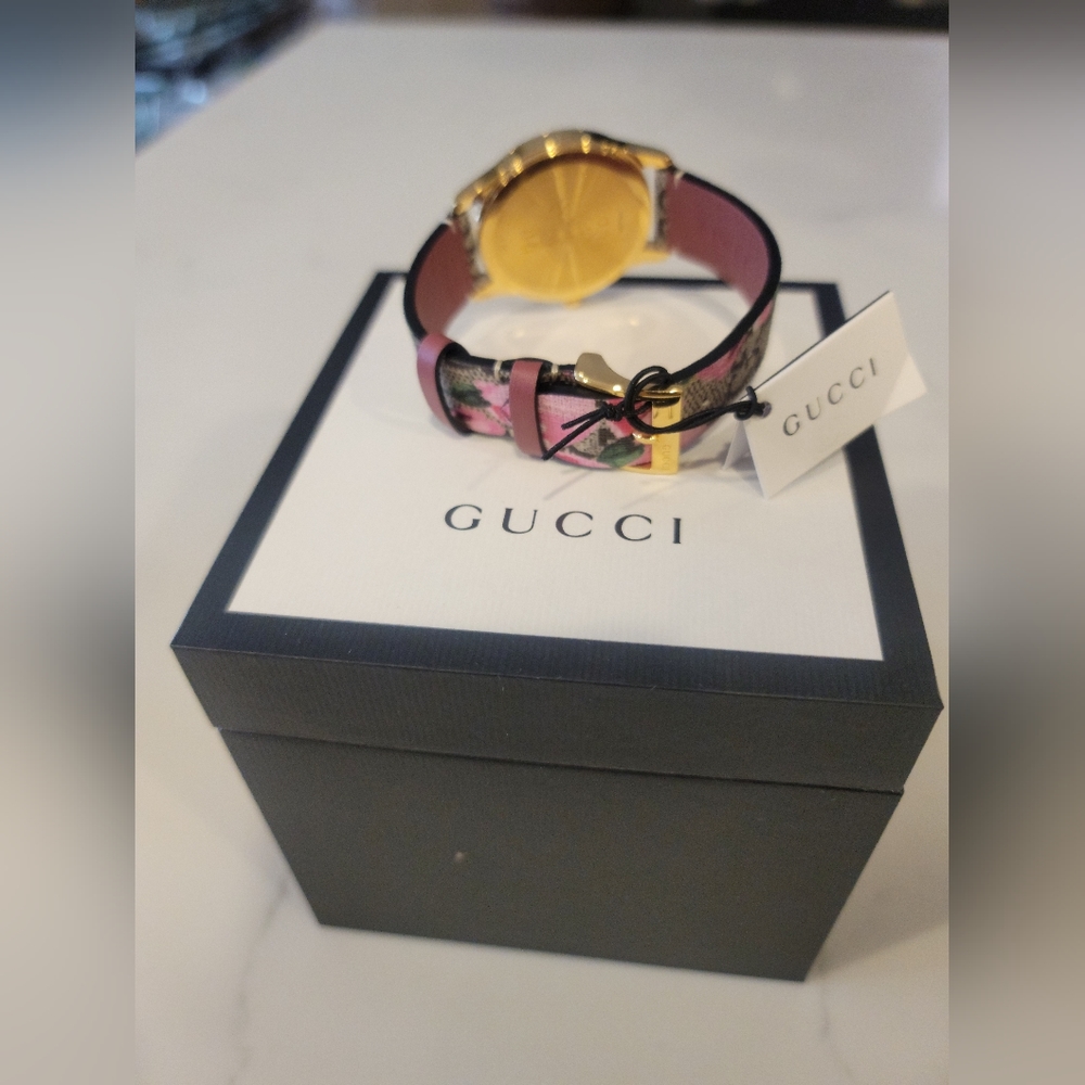 Ladies' Gucci G-Timeless Pink Blooms Canvas Strap Watch YA1264038A. New. - Picture 4 of 7